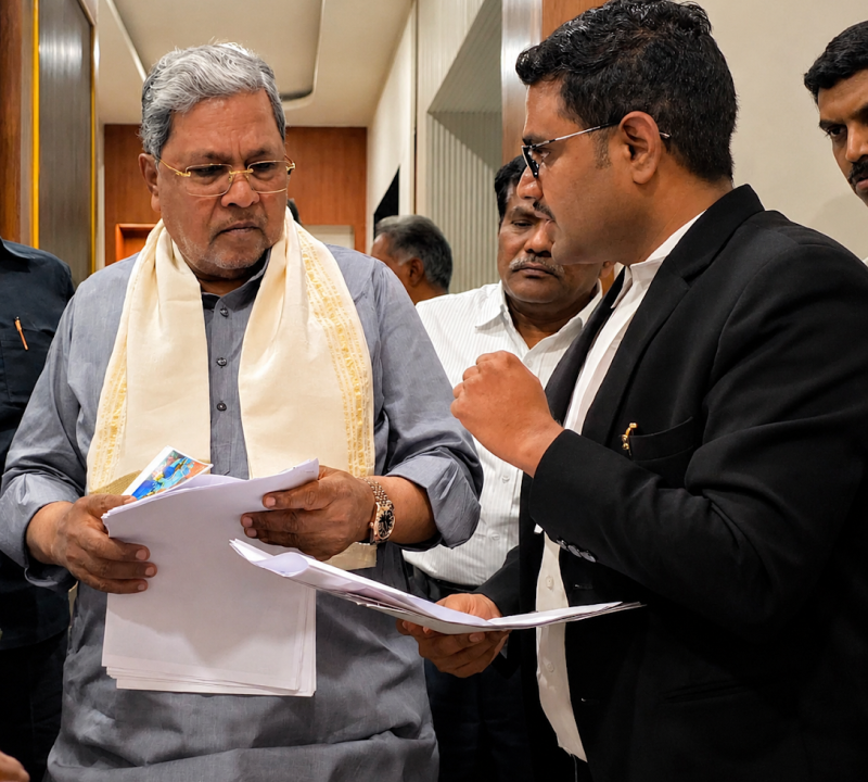 Best Criminal Advocate Sunil Kuma Gunnapur in conversation with Karnataka Chief Minister Siddaramaiah